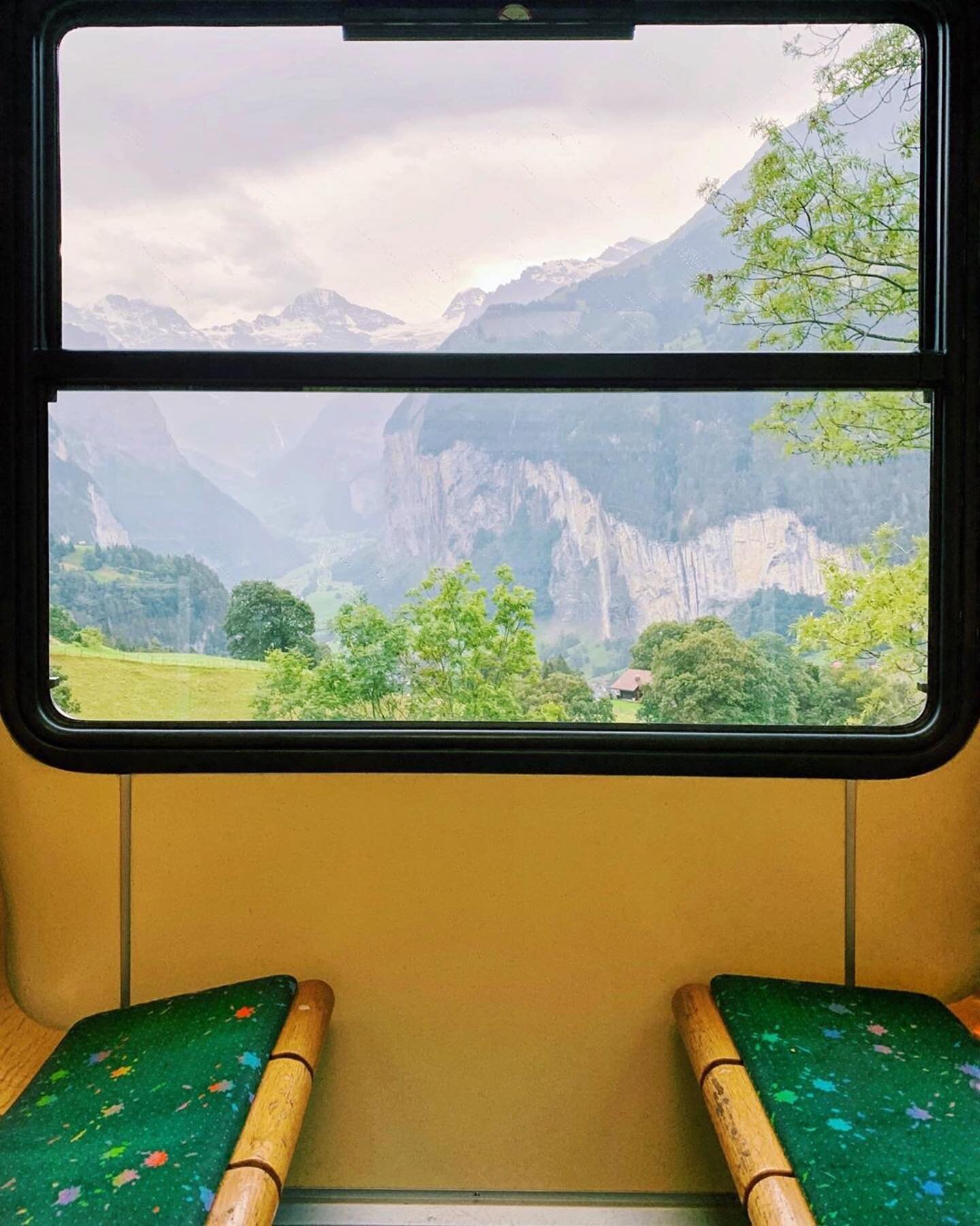 该提要从未失望过。@accidentallywesanderson・・・____________________ Wengernalp铁路Wengen Switzerlandc。1893牛;在伯恩阿尔卑斯山脉,Wengernalp铁路蜿蜒穿越Kleine Scheidegg山口,