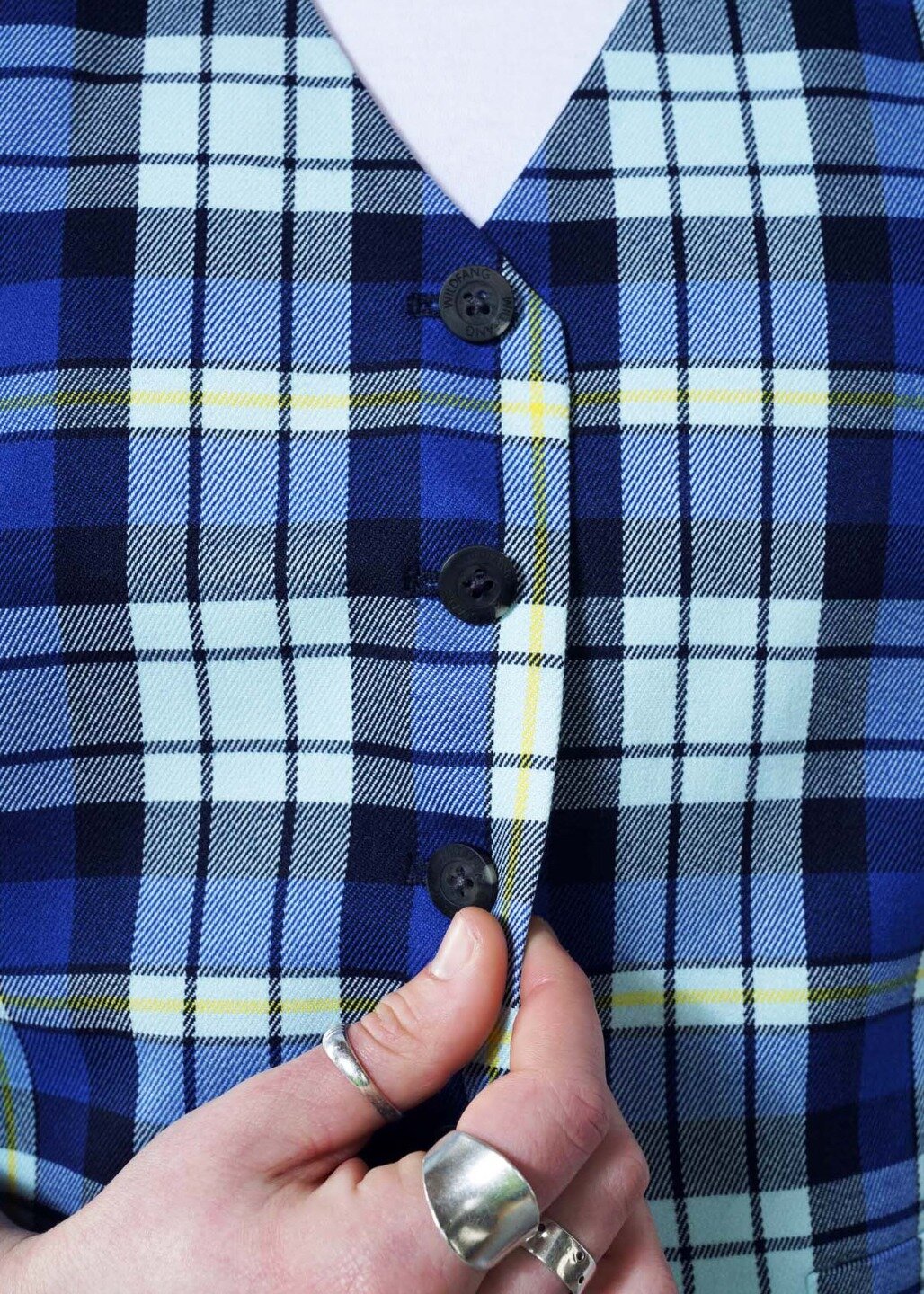 11-empowertartanvest_1_.jpg