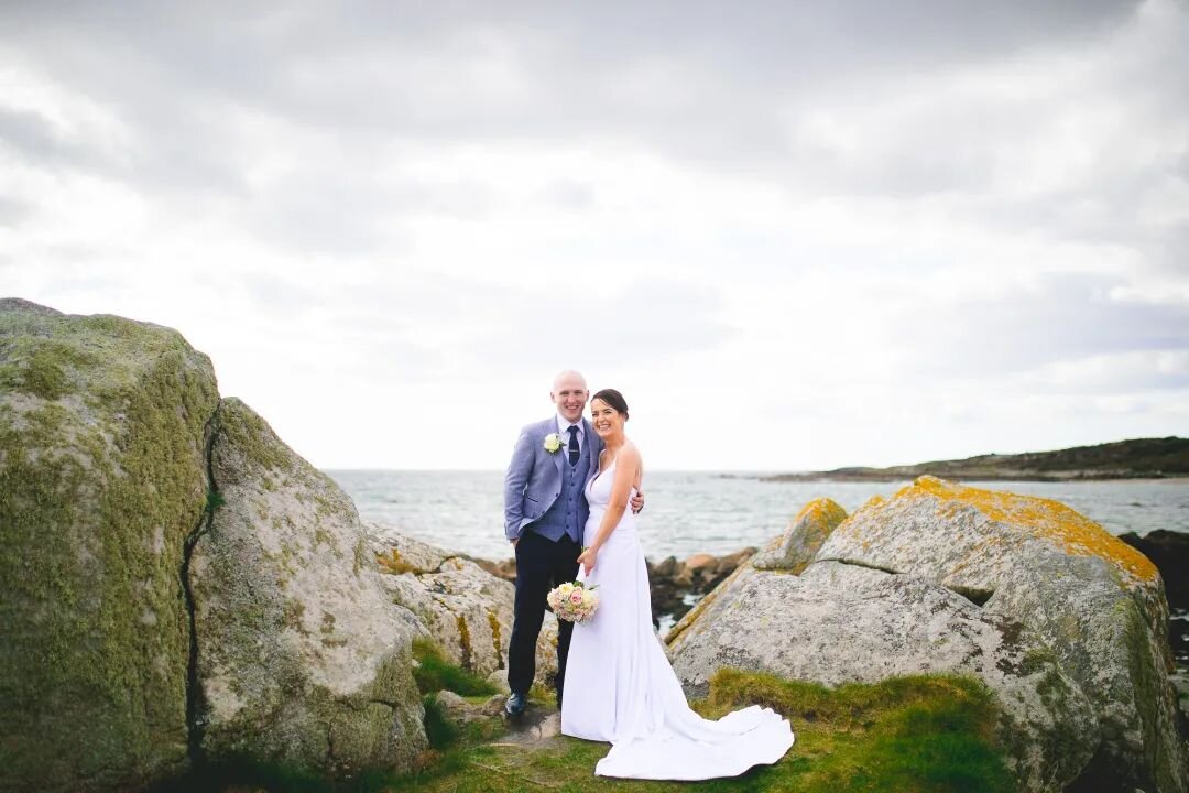 Aine &amp; Gary along the beautiful Connemara Coast. What a perfect craic filled day they had! This one was a lot of fun!

@connemaracoast_hotel 
@connemaracoast_weddings