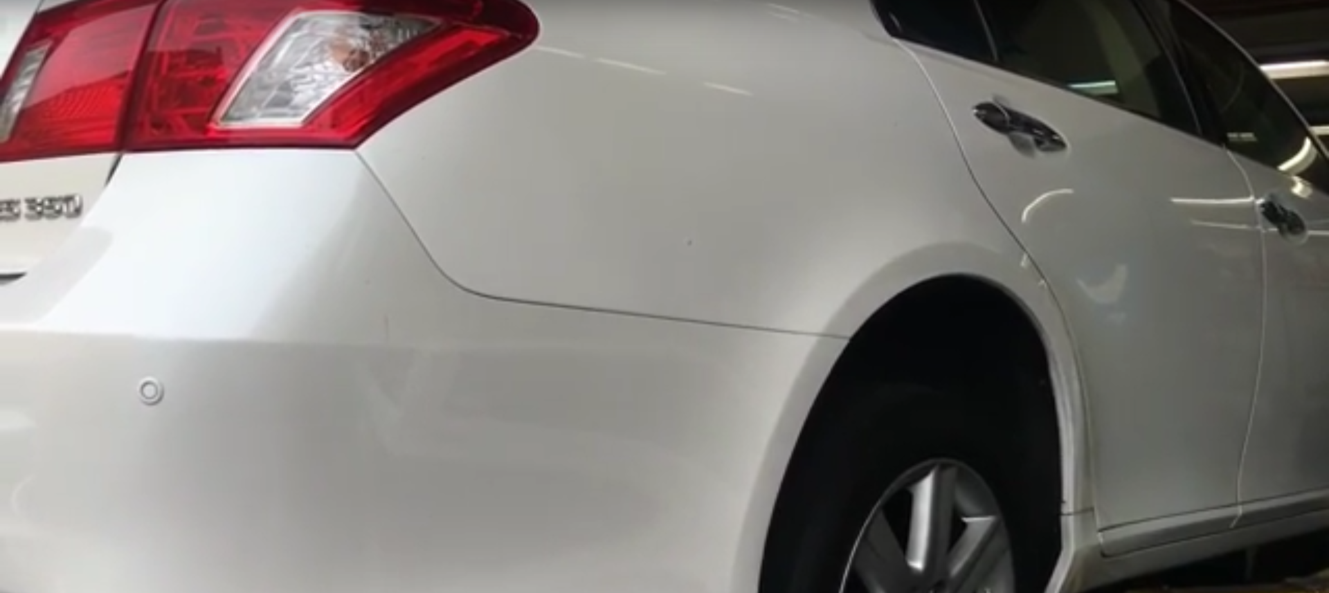 How to Replace the Rear Brake Pads and Turn Rotors On a 2008 Lexus ES350