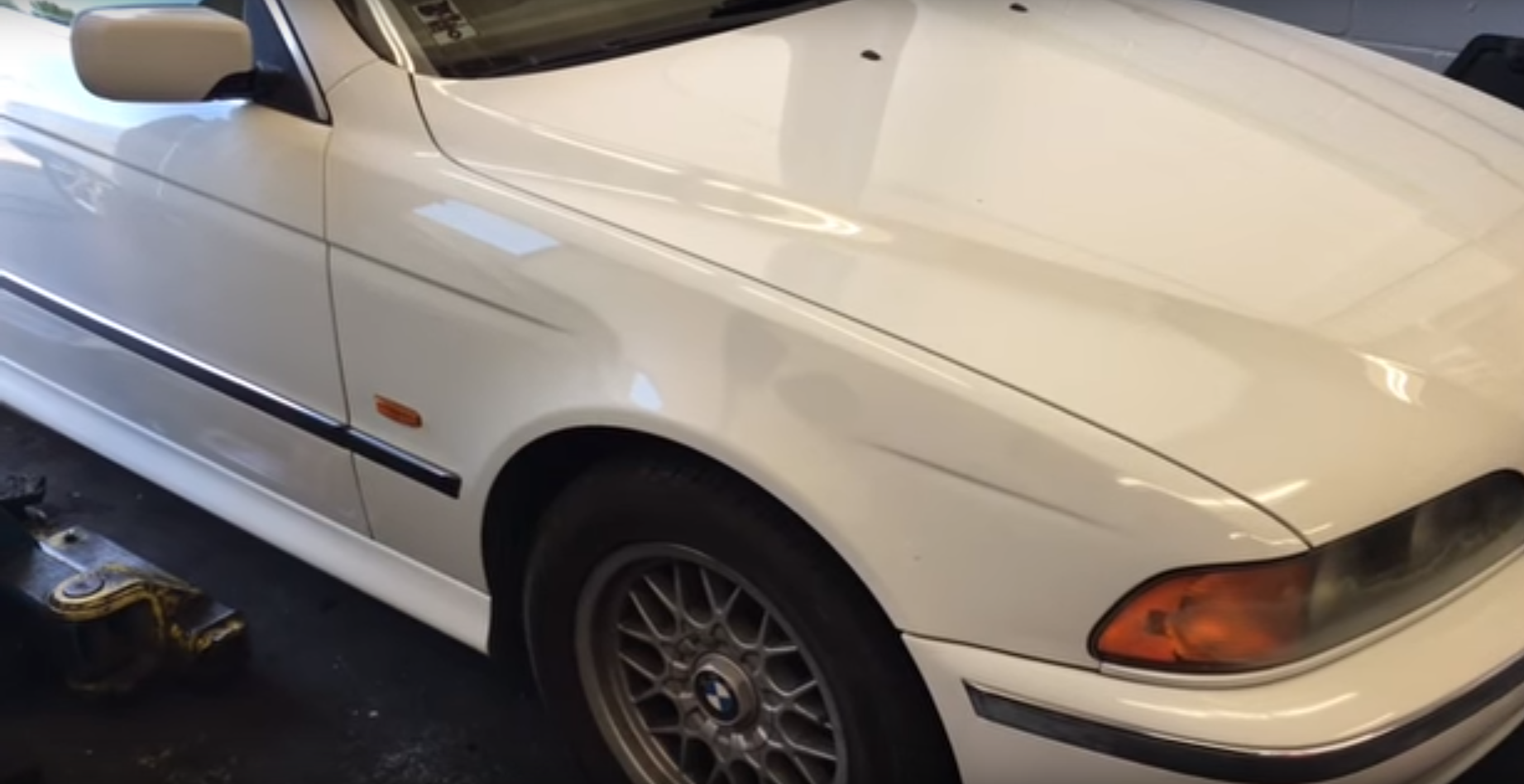 How to Replace the Front Struts and Bearing Plates on a BMW 528i