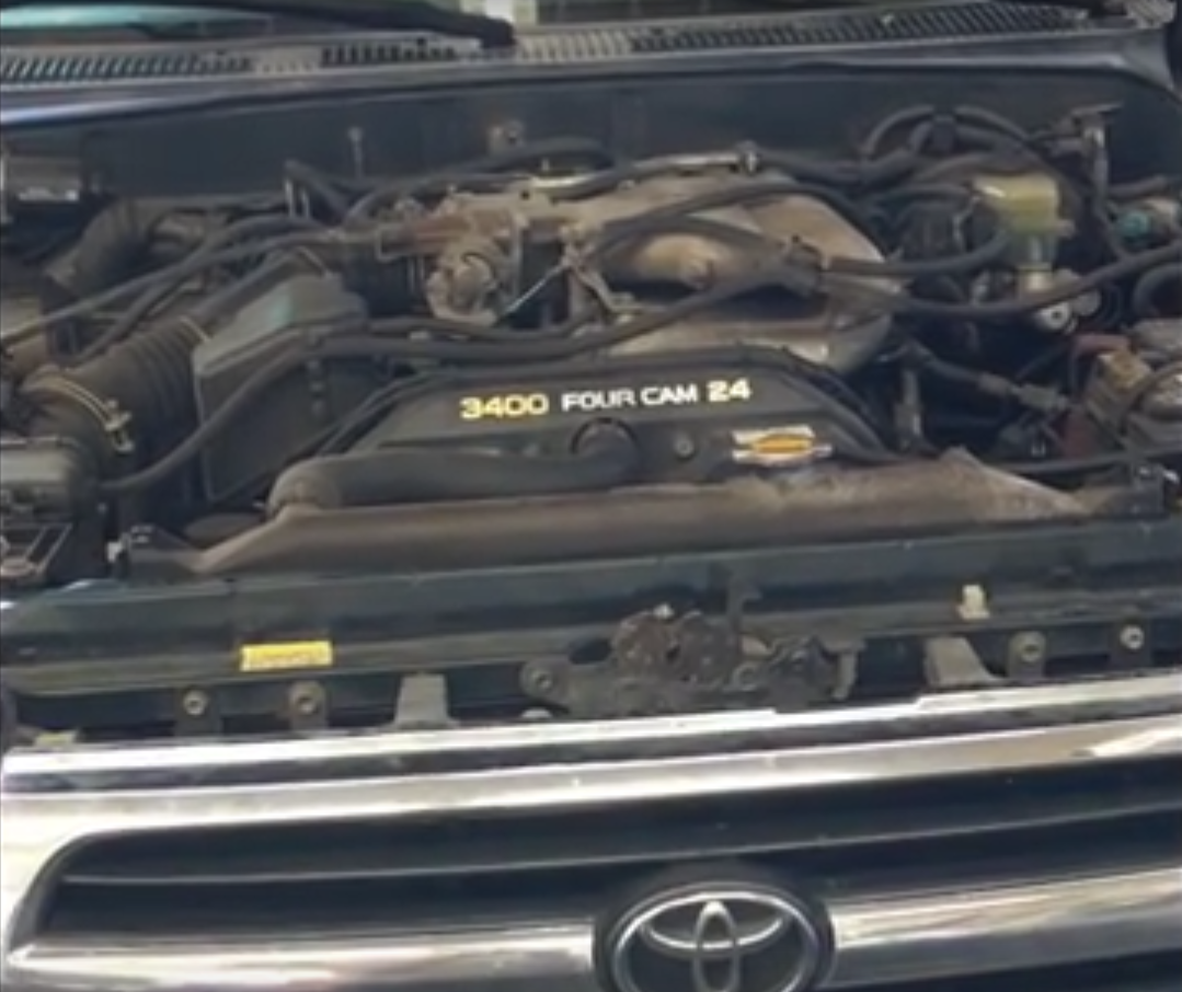 How to Replace the Starter on a 2000 Toyota 4Runner