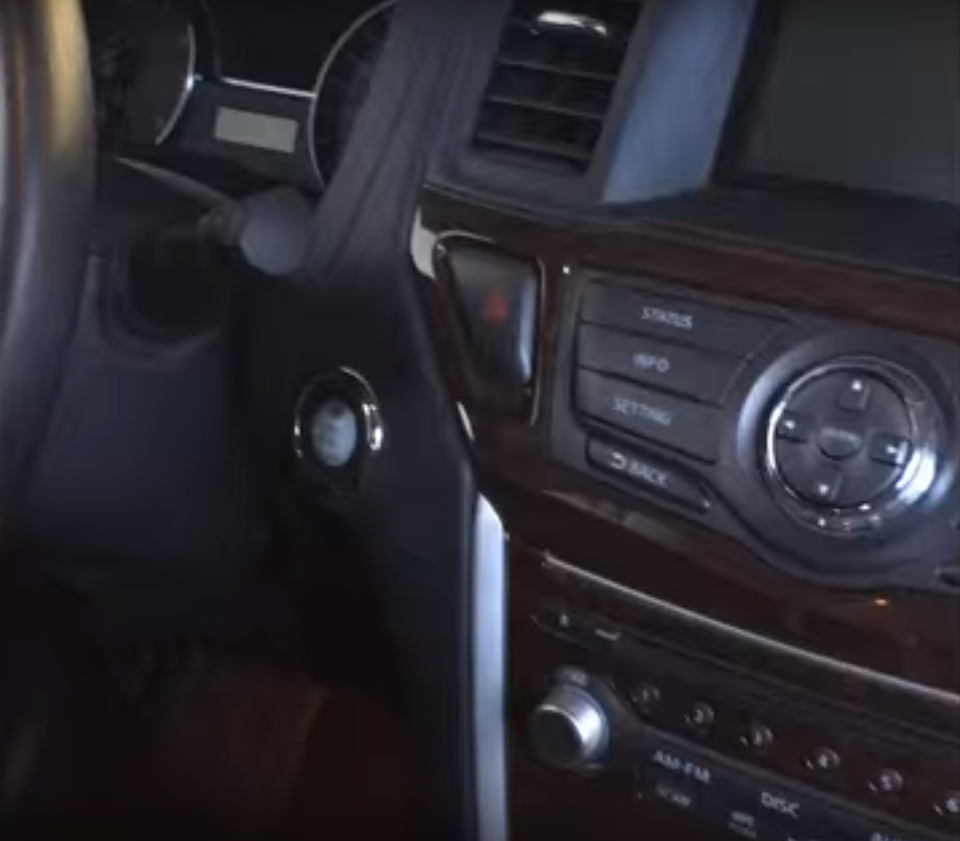 How to Replace the Cabin Air Filter on a 2013 Nissan Pathfinder