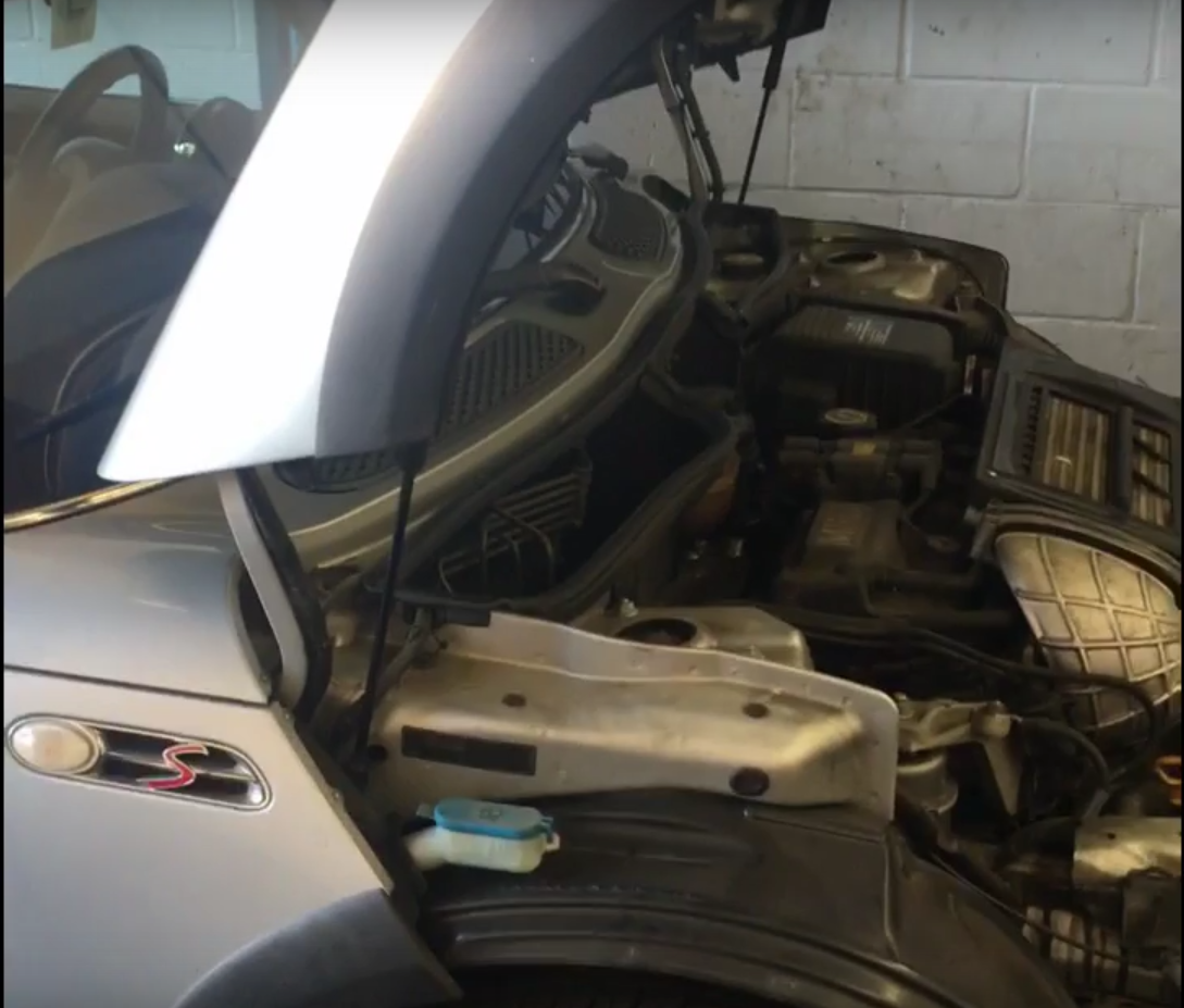 How to Replace the Valve Cover Gasket on a 2007 Mini Cooper S (R56