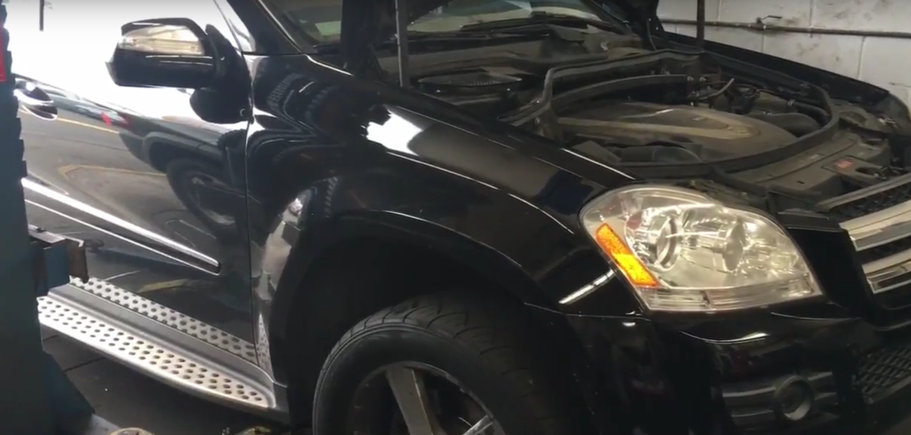 How to Replace Front Brake Pads Rotors and Sensors on a 2008 Mercedes GL450