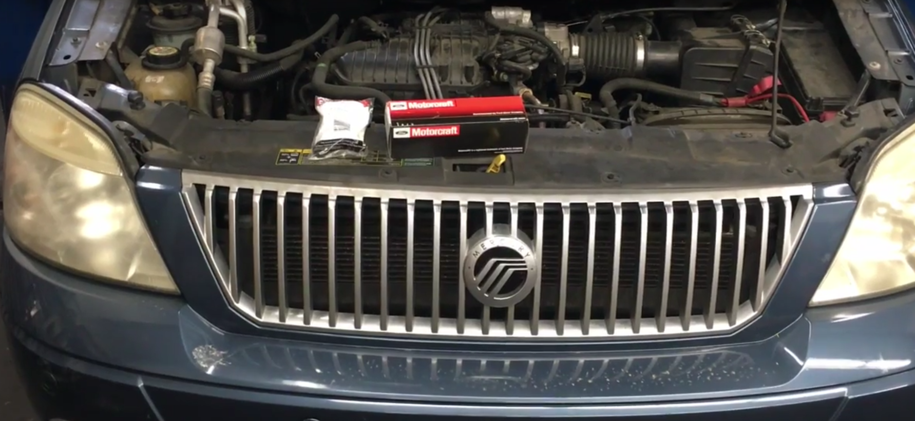 How to Replace the Cam Sensor and Synchronizer on a Ford/Mercury 4.2 L Engine