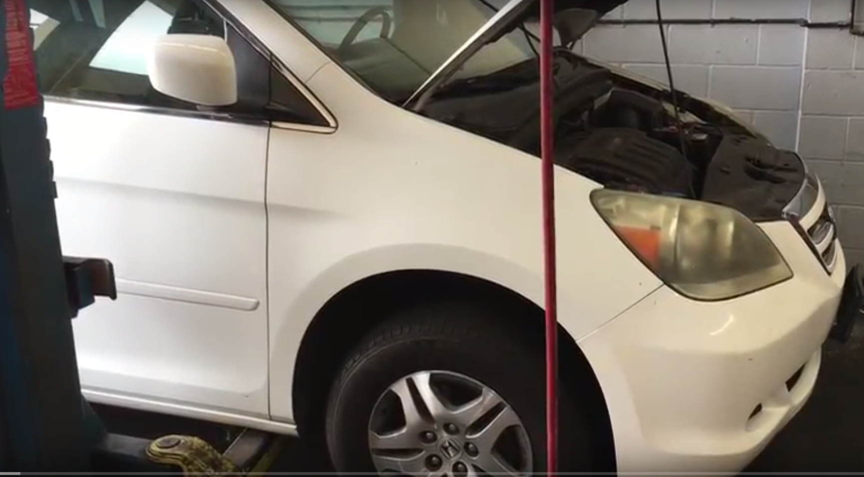 How to Replace the Rack and Pinion on a 2006 Honda Odyssey