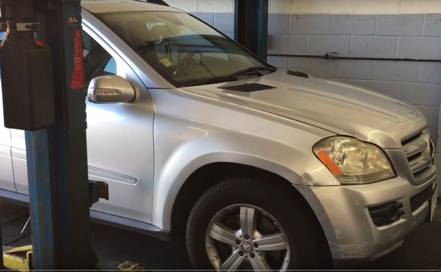 How to Replace the Front Air Spring on a GL and ML Mercedes