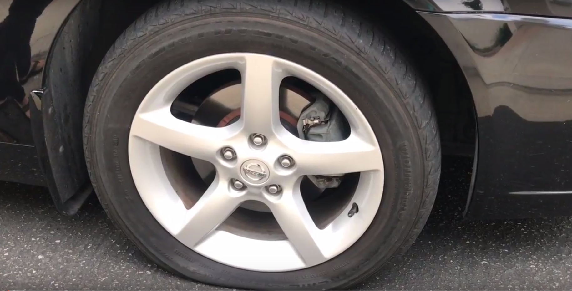 How to Change a Flat Tire and Install the Spare Tire