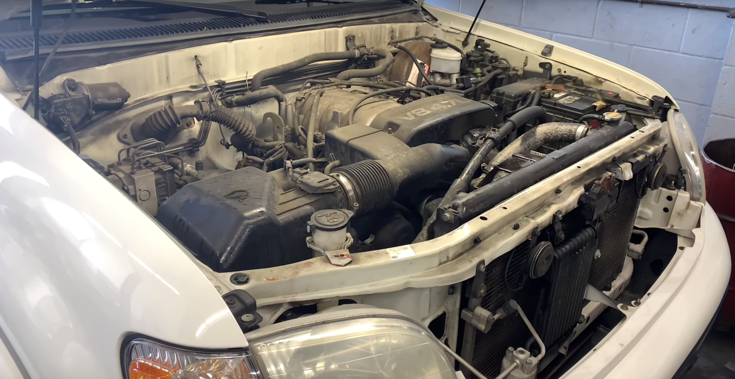 How to Replace the Radiator, Thermostat, and Hoses on a 2000-2006 Toyota Tundra with 4.7L Engine