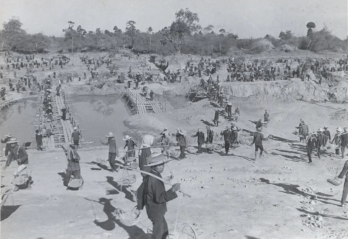 Doughnuts and Degrowth