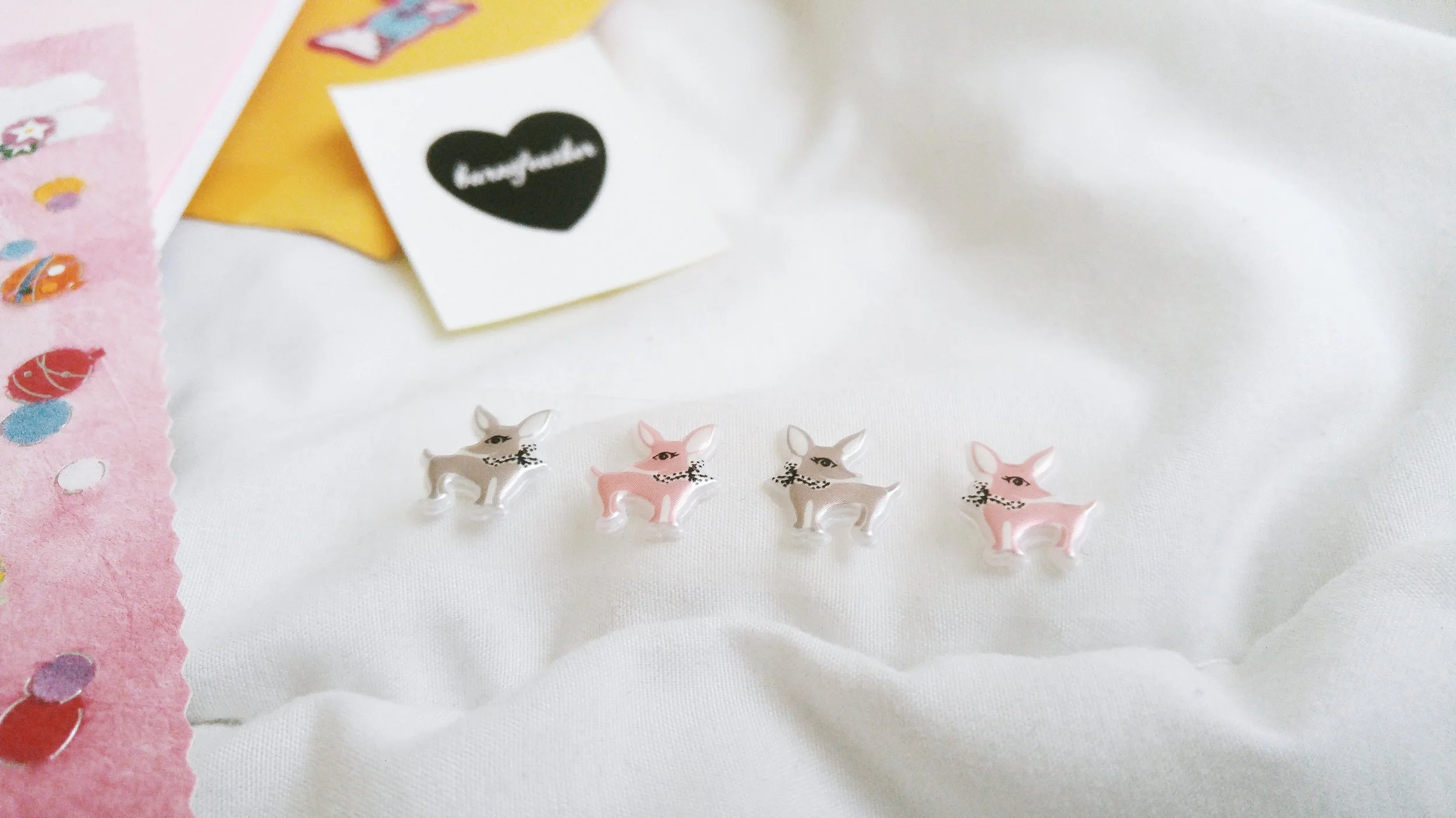 i love these pretty stickers.