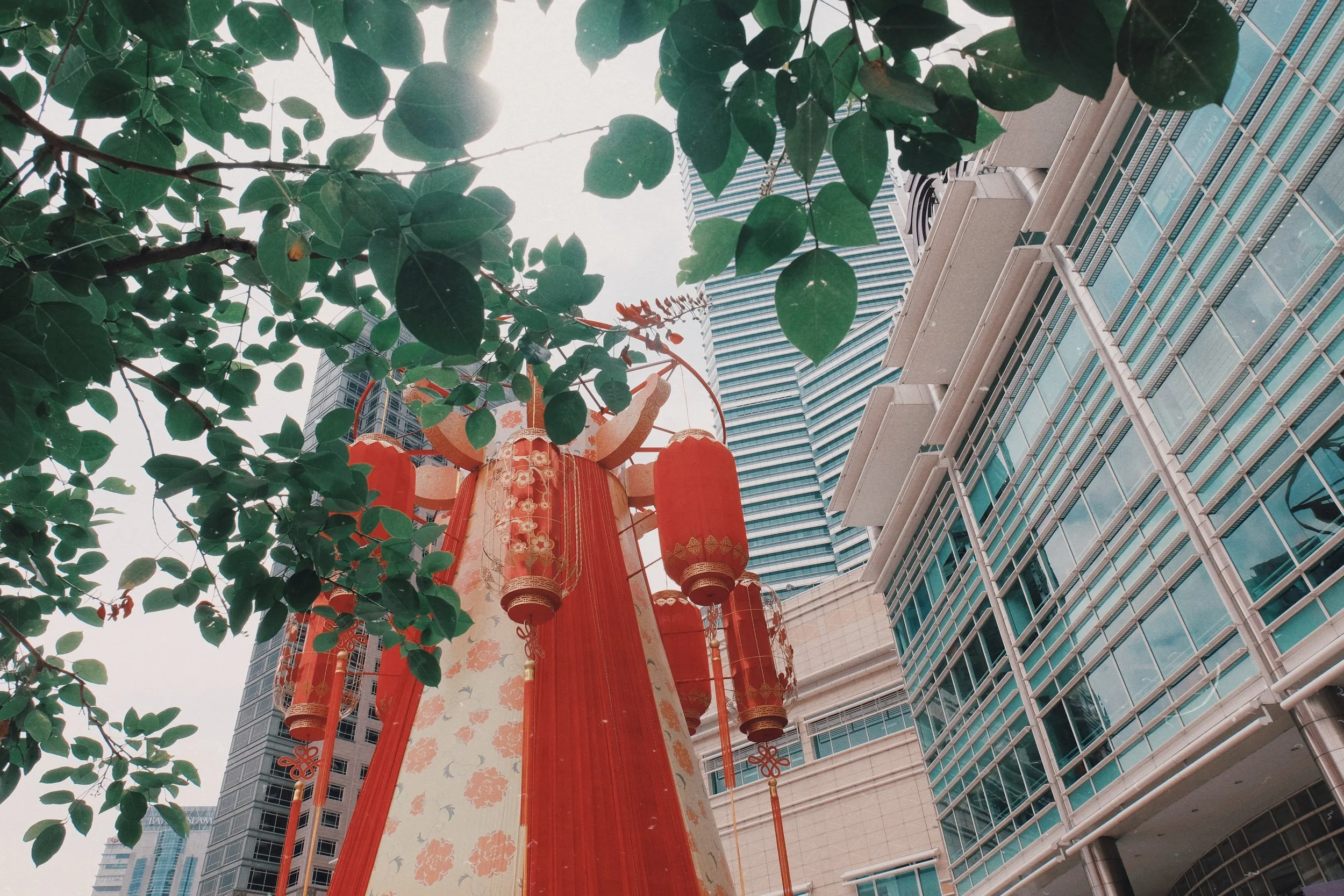 the towering 'lantern' at the Twin Towers.