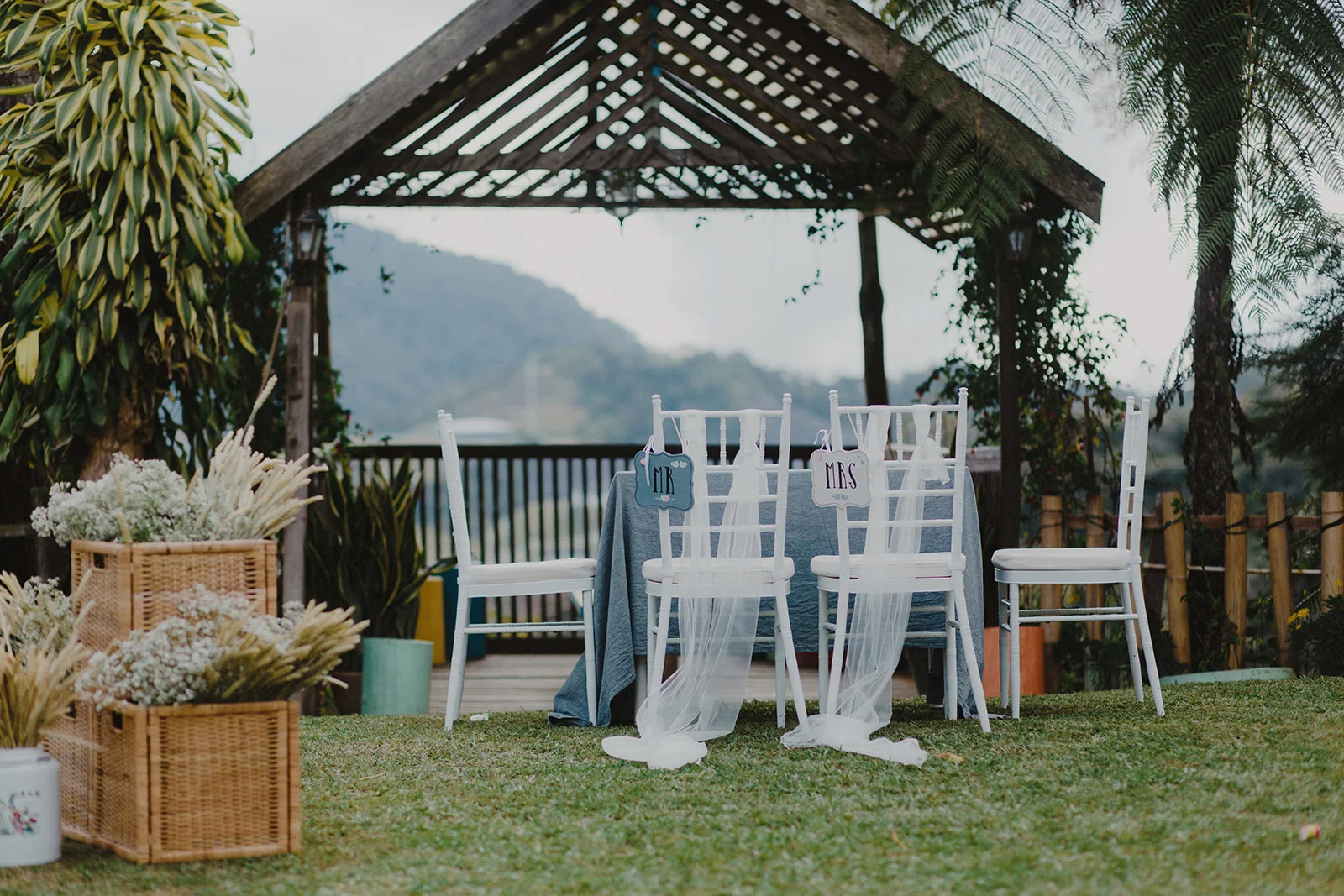 the signing table, a simple setup overlooking the hilly terrains :)