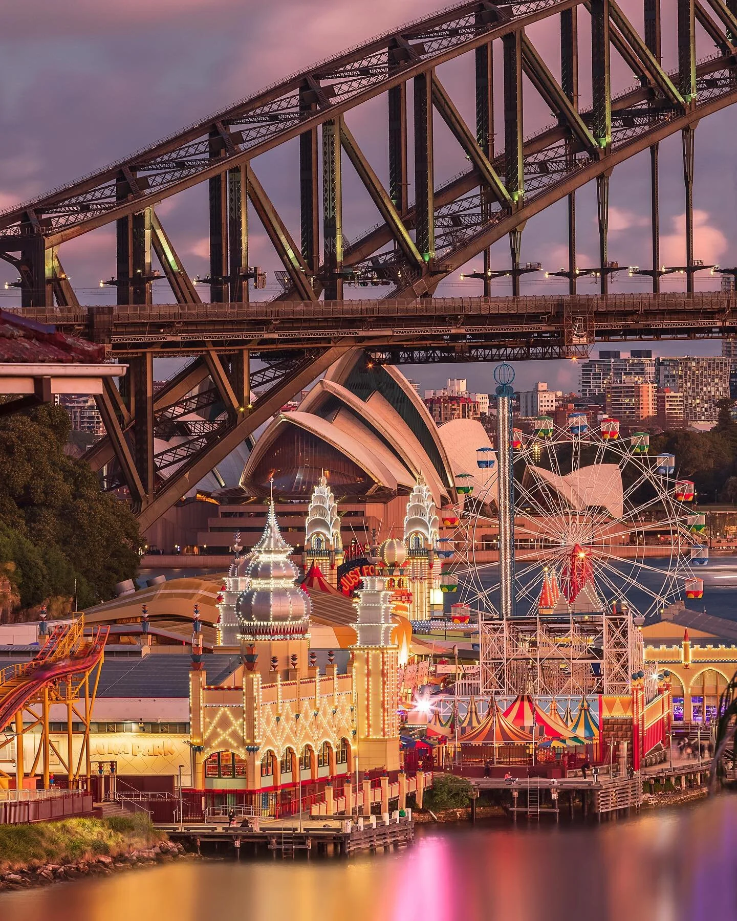 Technicolour Sydney! This angle is getting harder to shoot due to a palm tree blocking the  view the more it grows. There is just one good spot left, about a metre wide. I first shot this angle in 2016, there was never anyone around back then. Last S