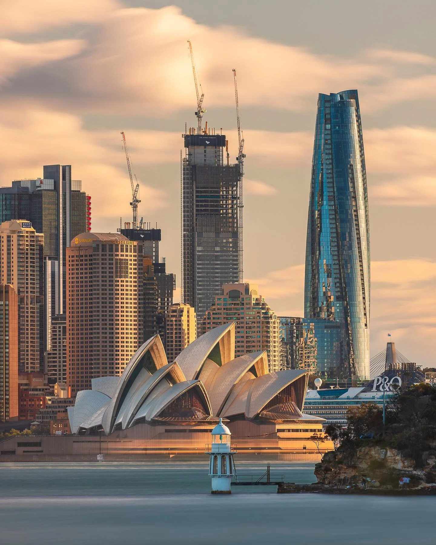 Afternoon bliss 🌊 Shot a few weeks ago from the zoo wharf, some of you may have seen my reel from the same day. I’ve had a thing for daytime long exposures lately. This was shot using the ND1000 clip-in filter from @kasefiltersglobal 
🌊
.
.