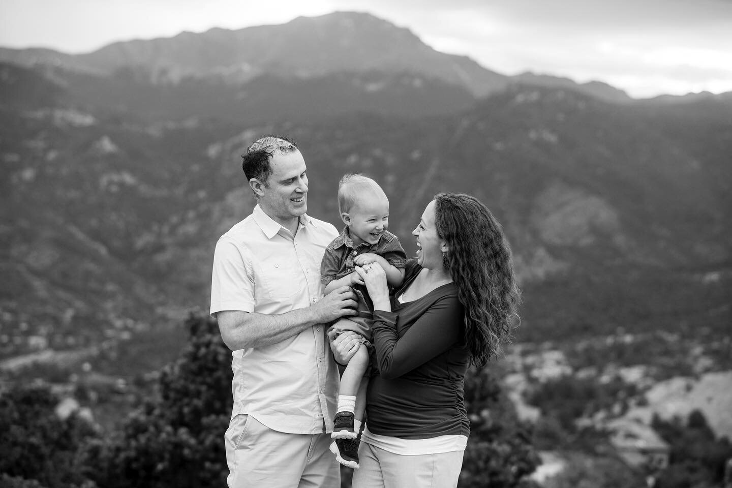 Prepping this cute family&rsquo;s session for delivery today!! Love those little toddler giggles!