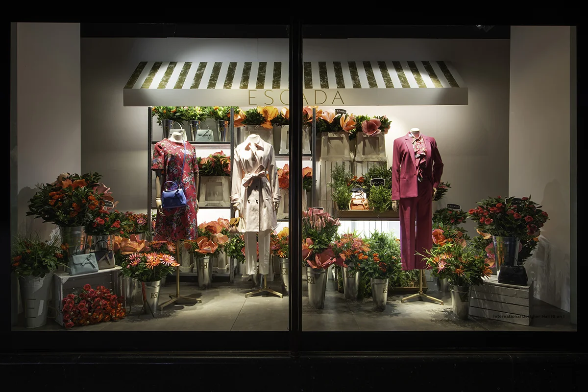 W8-Escada-01.jpg
