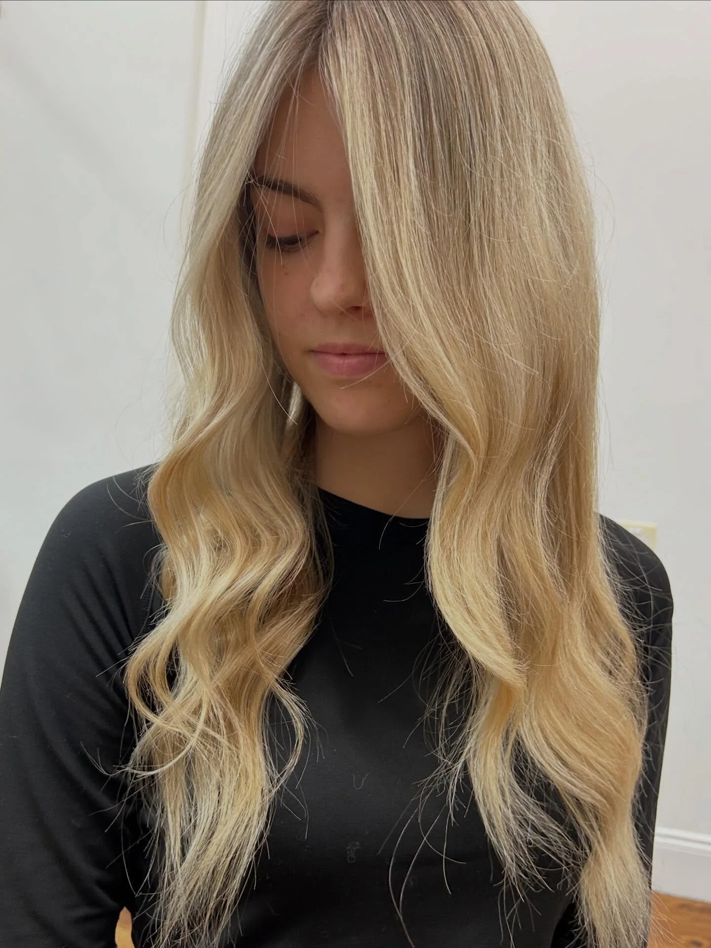 Bright 💕

.

#dalysalon #blonde #foils #adelaideblonde #curls