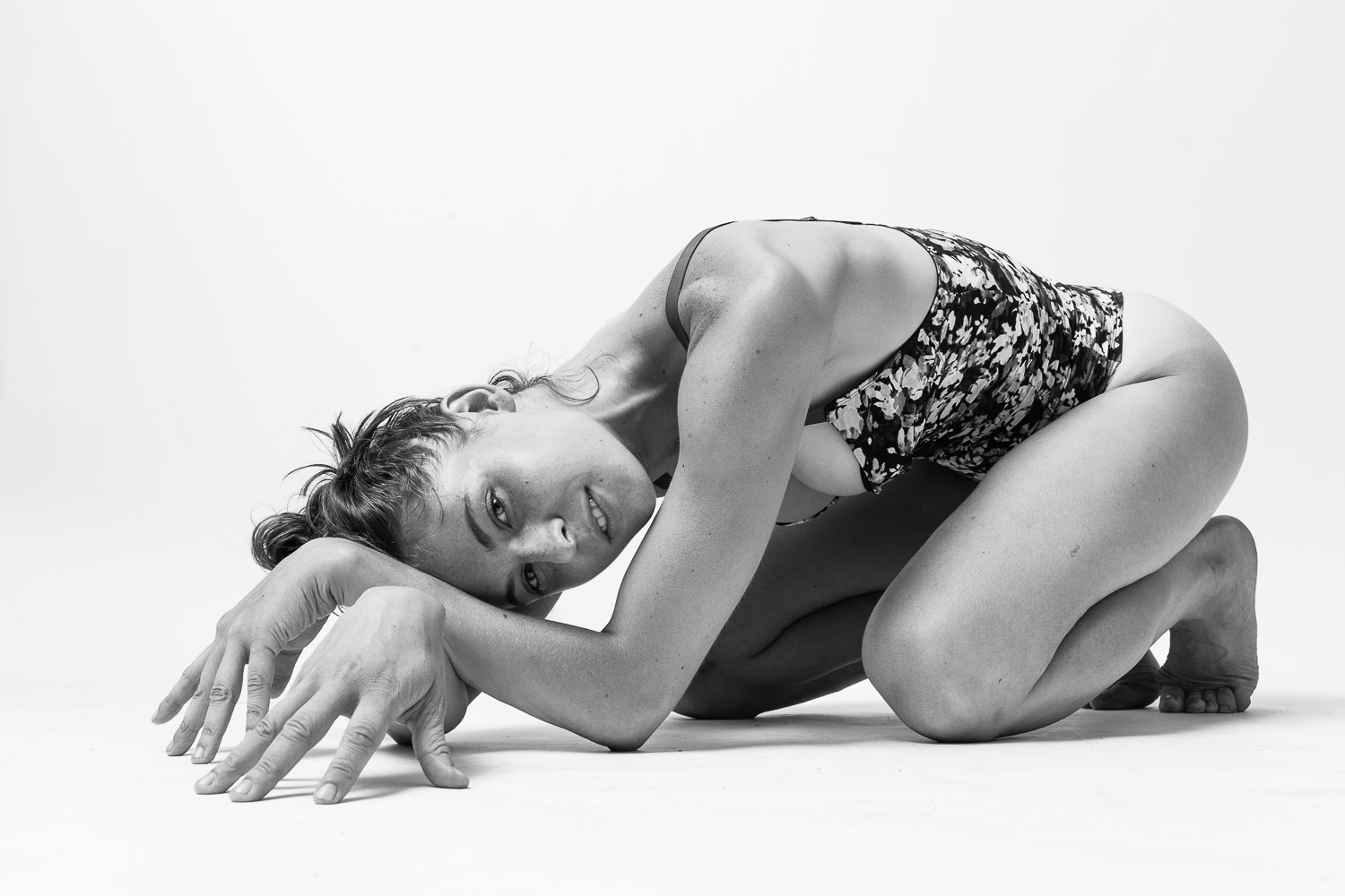 Natalie-model-dancer-choreography-floor.jpg