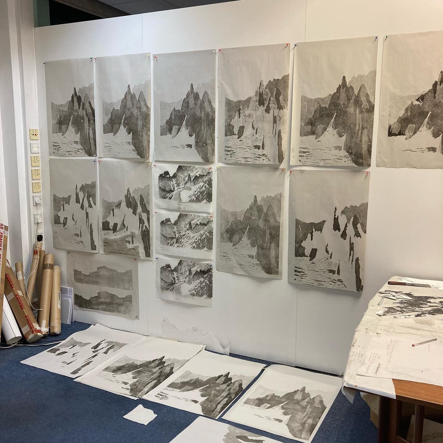 New wall of ideas. 

Total gold to have such a space to be able to pin all the ideas up, compare and reflect on what&rsquo;s working. 

#inthestudio #workinprogress #printingbyhand #bristolartist #woodcutprintmaking #reliefprintmaking #studiowall