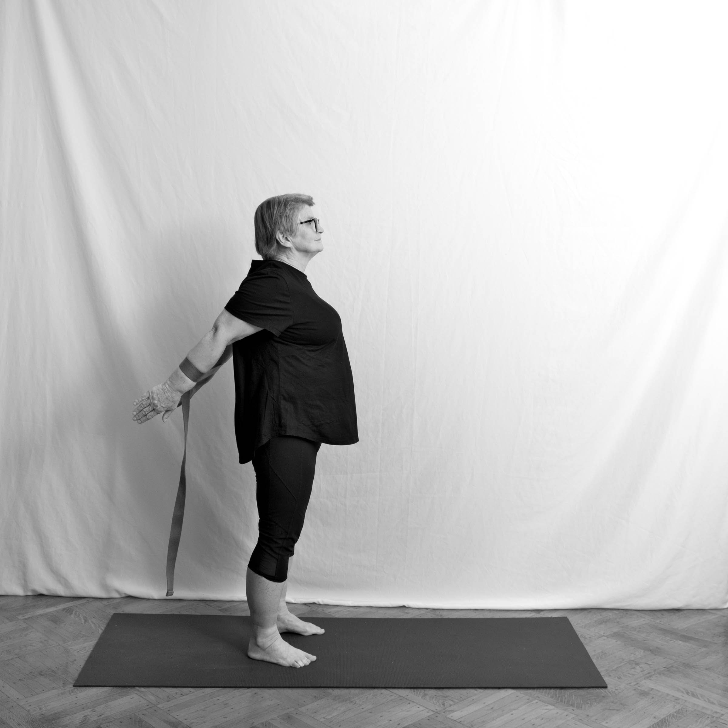 VICTORIA, 69. Practicing yoga for 10 years.