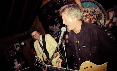 The Dangers with Johnny Hickman Photo by Arie Haze