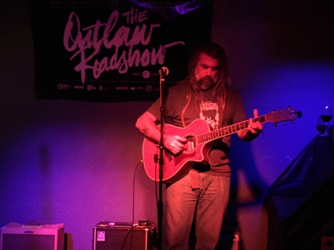 Tony Roberts. Photo credit by Jessica Klausing