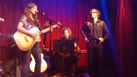 Essence and Ethan Gold perform "1000 Pieces." Photo by Jessica Klausing.