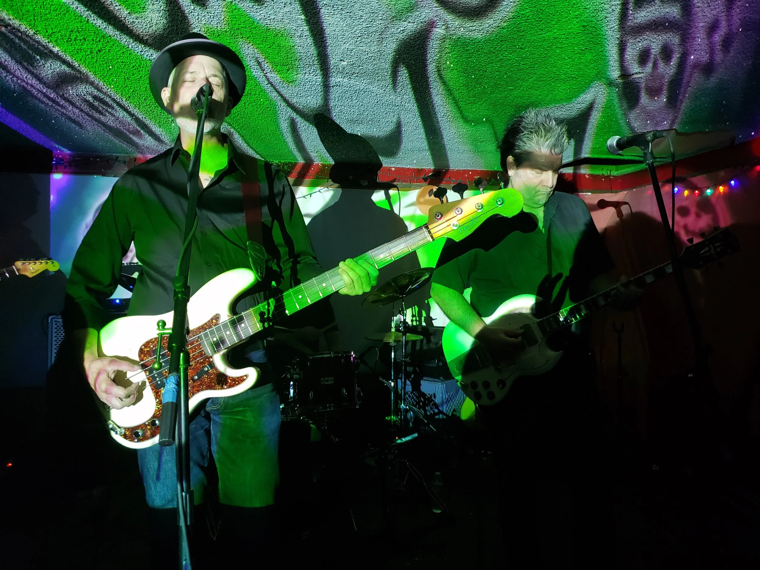 Victor Krummenacher and David Immerglück of Monks Of Doom. Photo by Jessica Klausing.