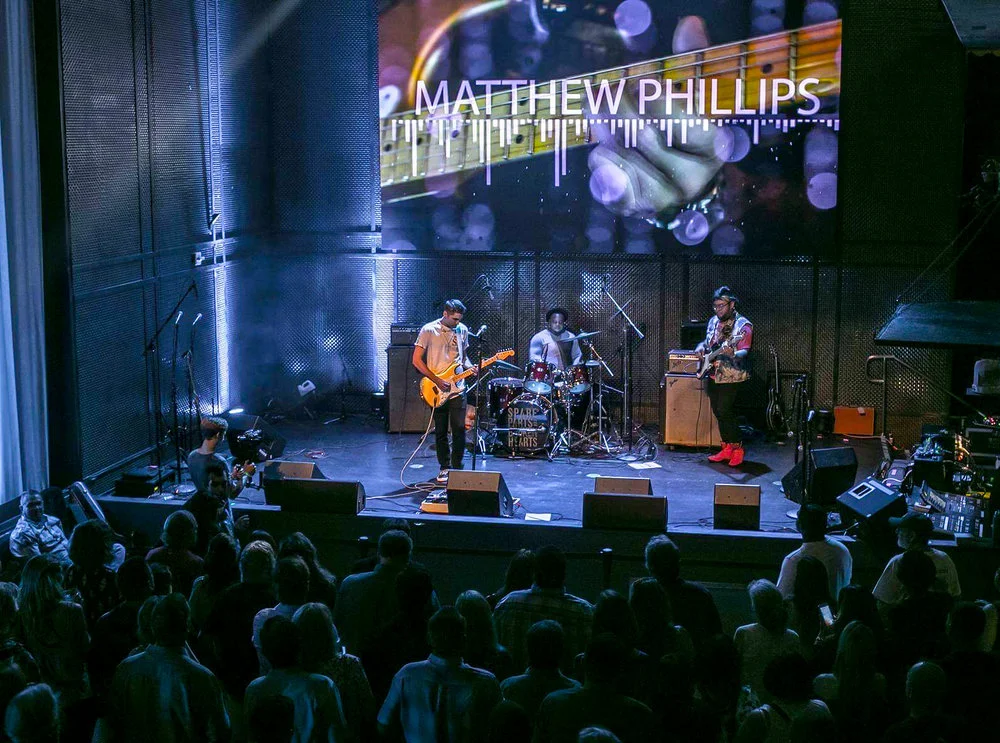 Matthew Phillips performs at the Music Box. Photo by Elfego Becerra.
