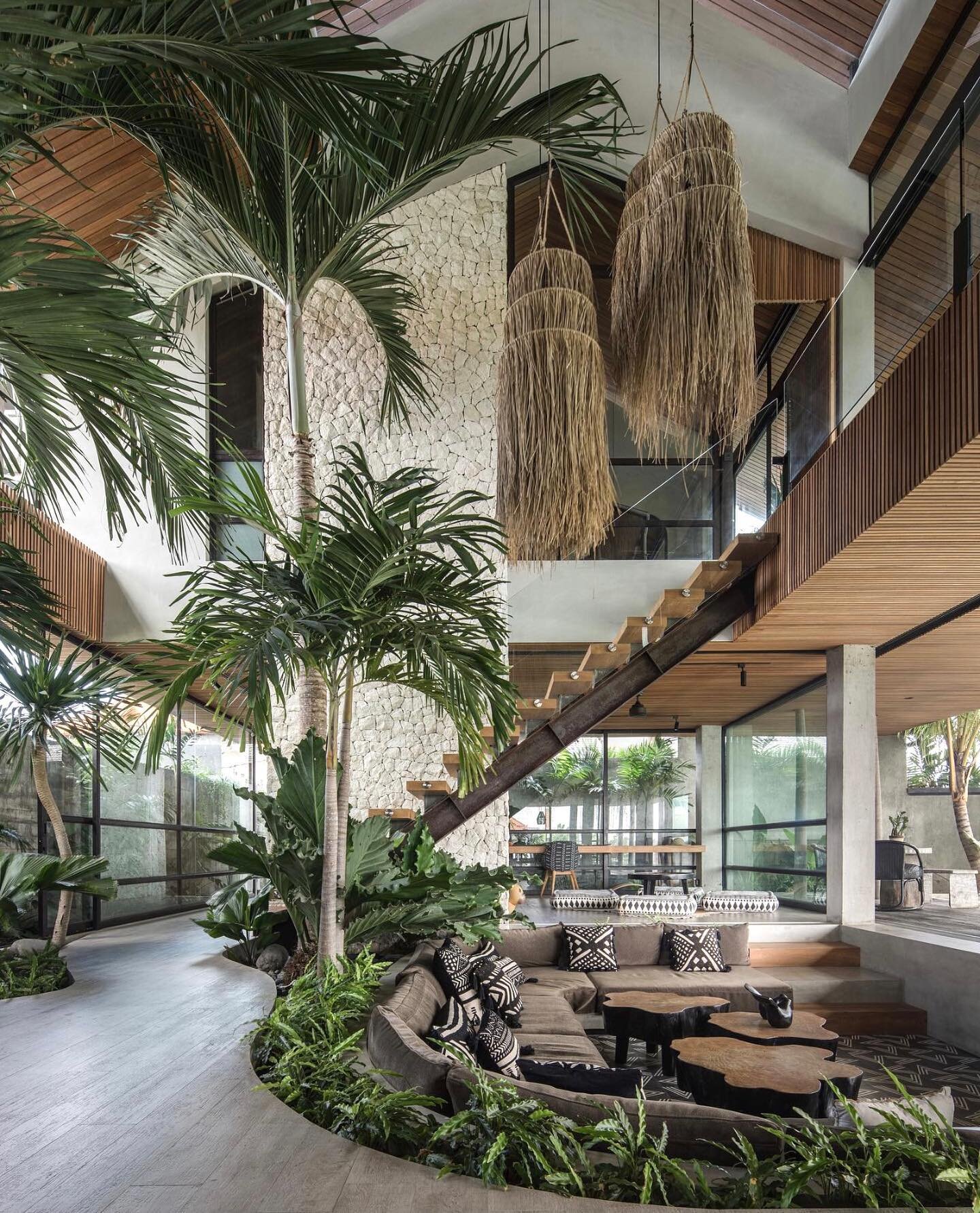 Cala Saona residence in Canggu, Bali / by Biombo Architects / photo by KIE
.
.
.
.
.
.
.
.
.
#calasaona #biomboarchitects #canggu #bali #interior #design #interiordesign #architecture #architecturephotography #architecurelovers #interiorphotography #