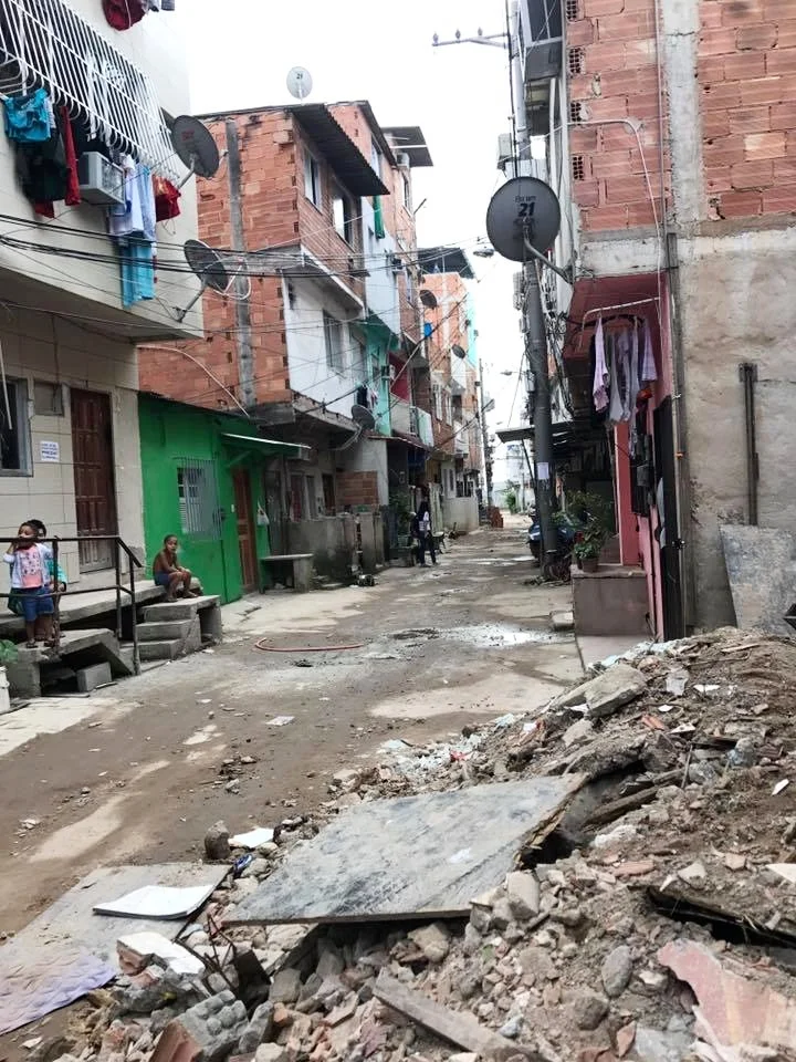 A picture of the neighborhood known as Favelas