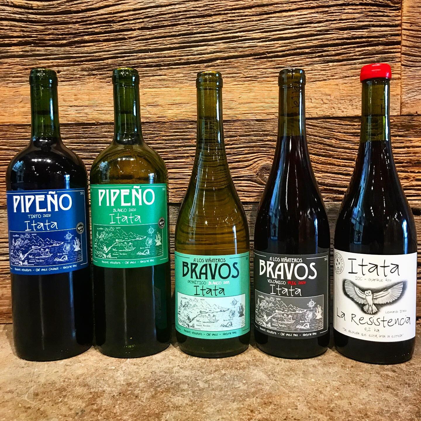 More good news from Chile! Leo Erazo&rsquo;s A Los Vi&ntilde;eteros Bravos wines are here! 15 years of studying and working in soil science, and numerous vintages all over the world brought Leo back to Itata, a region in southern Chile with a winemak