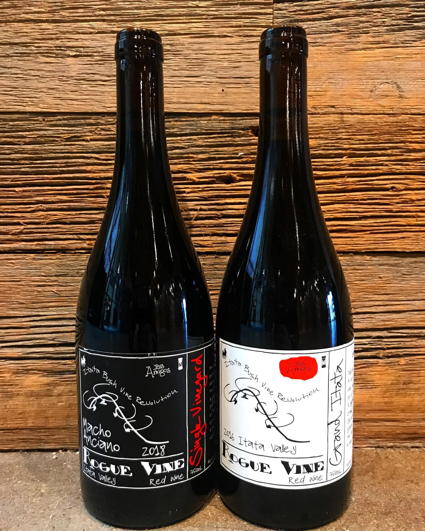 Our final introduction to natural Chile is here: Rogue Wines. Rogue is a collaboration between Leo Erazo (of A Los Vineteros Bravos, see that post too!) and Justin Decker. In 2014 their friendship transformed into a winery, making their first few win