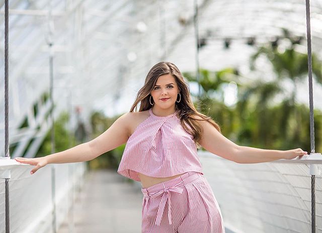 I canβt even right now ππ€©ππ€© @gracierambo you are seriously stunning!!!! And sweet as a peach π we had an absolute blast shooting with you! .
.
.
.
.
.
.
.
#peoplescreatives #f21xme #featuremeofh #ftwotw #ftwotww #ofhumans #featuremyworld #featurepalatte #visualauthority #quietthechaos #featuremebest #exploretocreate #shootandshare #thevisualvogue #senioryearmagazine #thelookseniors #theseniorwave #seniorstylecollection #seniormuse