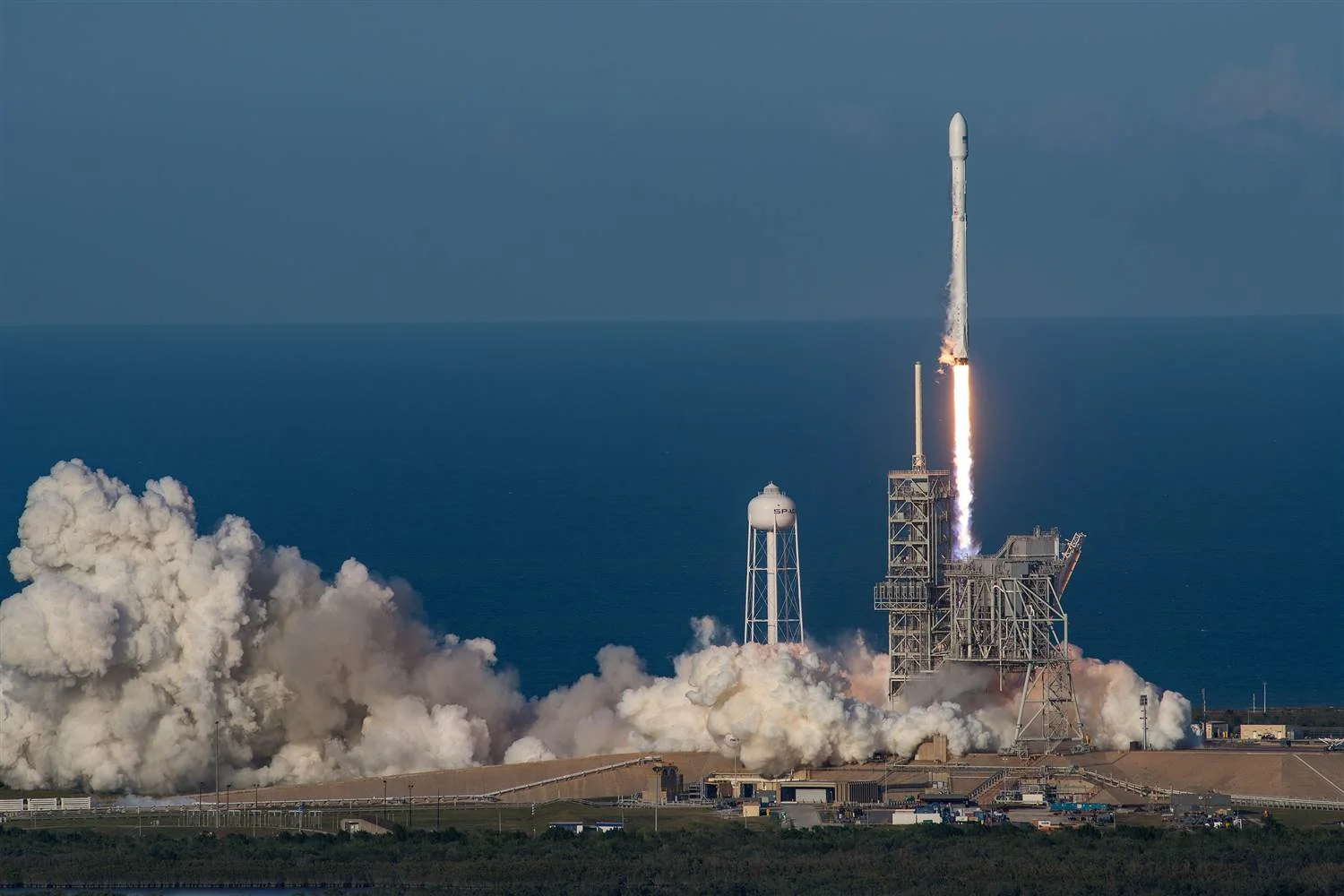 The SpaceX Rocket Launch Is a Really Big Deal - And Here's Why