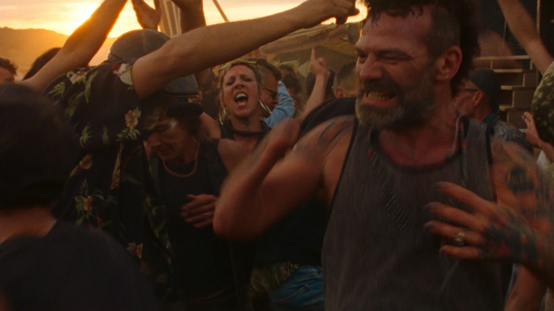 Rave 8_sirat_1920-1080.jpg