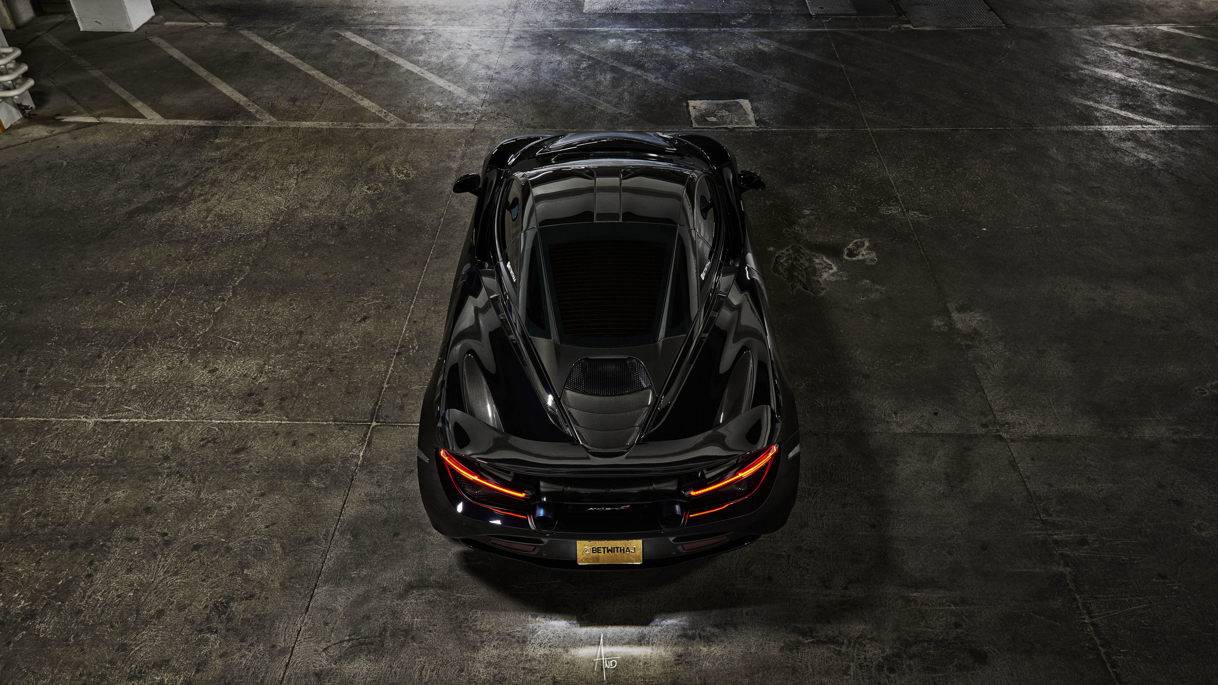 AJ_MCLAREN_OVERHEAD_REAR.jpg