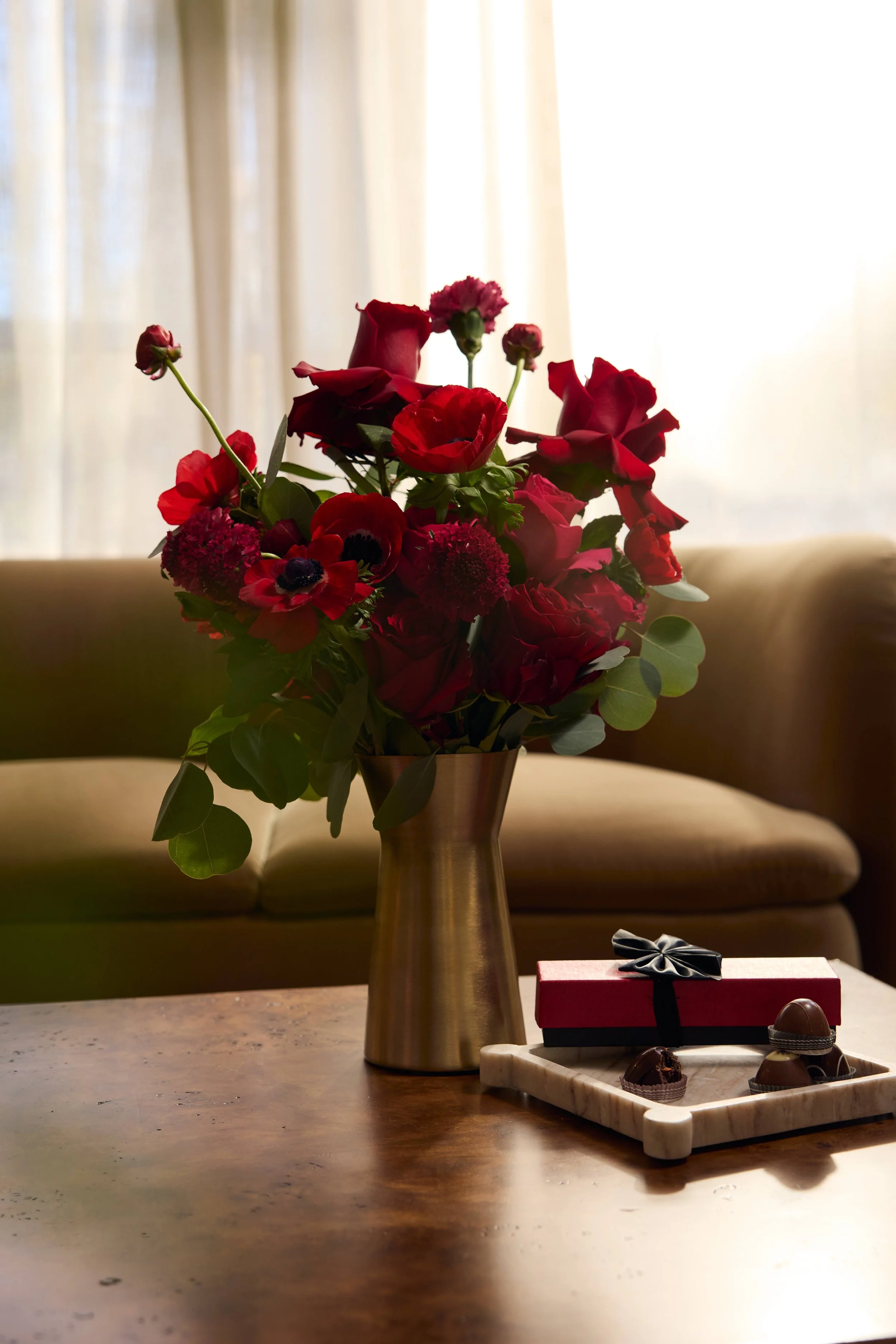 251210_CL_UrbanStems_L2_0123brighter (1).jpg