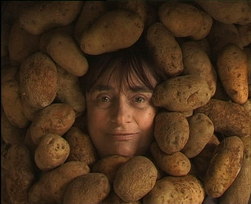 Notes on Agnes Varda’s Relationship to Her Own Image