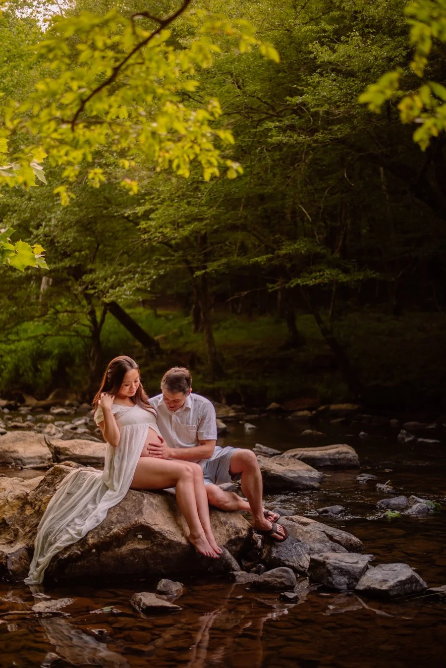  Maternity Portrait  in Eno River  