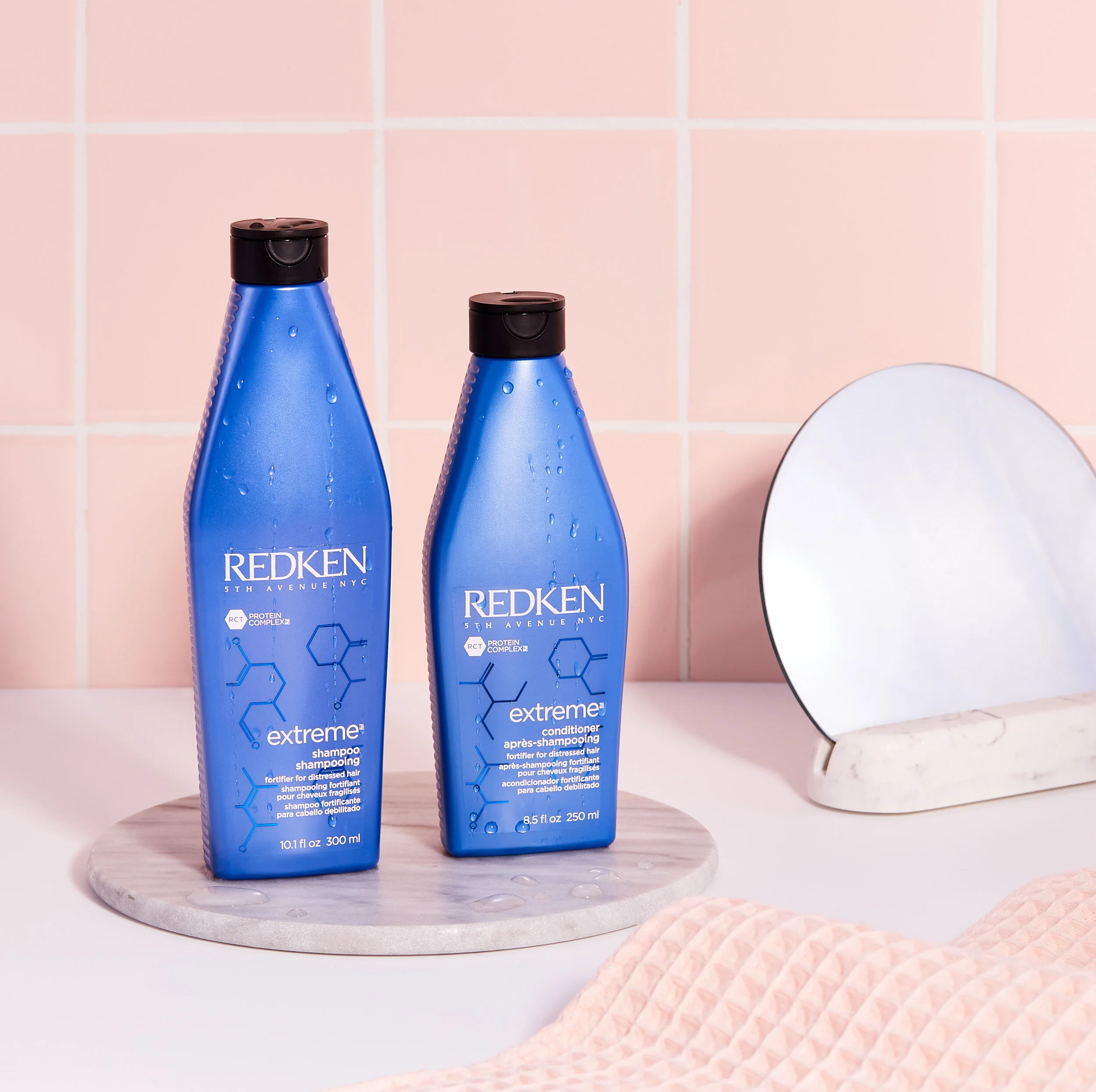 Lifestyle_Pink_Tile_Plexi_Redken_Extreme_Set_047_R2_c.jpg
