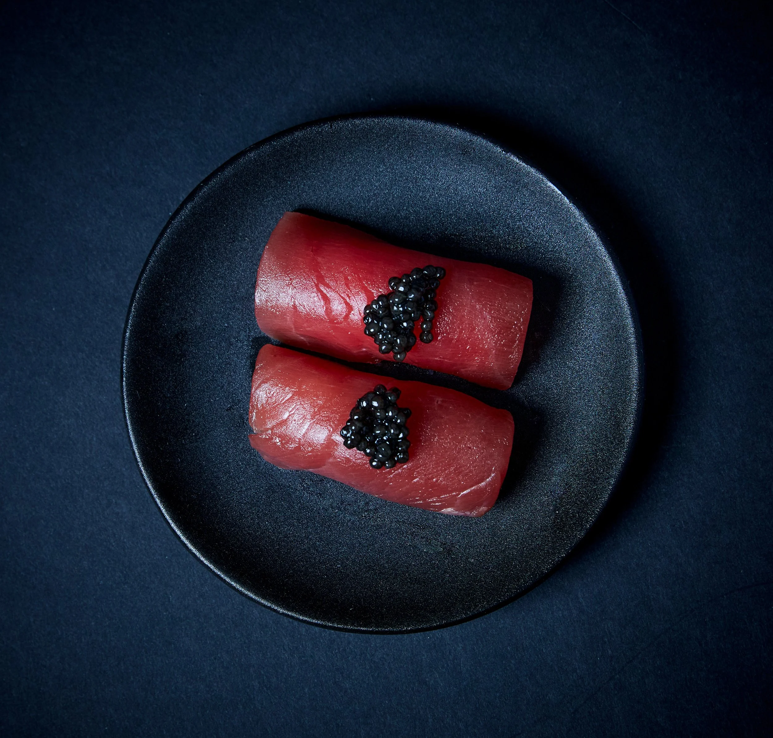 15Shot_ChefTom_SushiIndividual_014 1.jpg