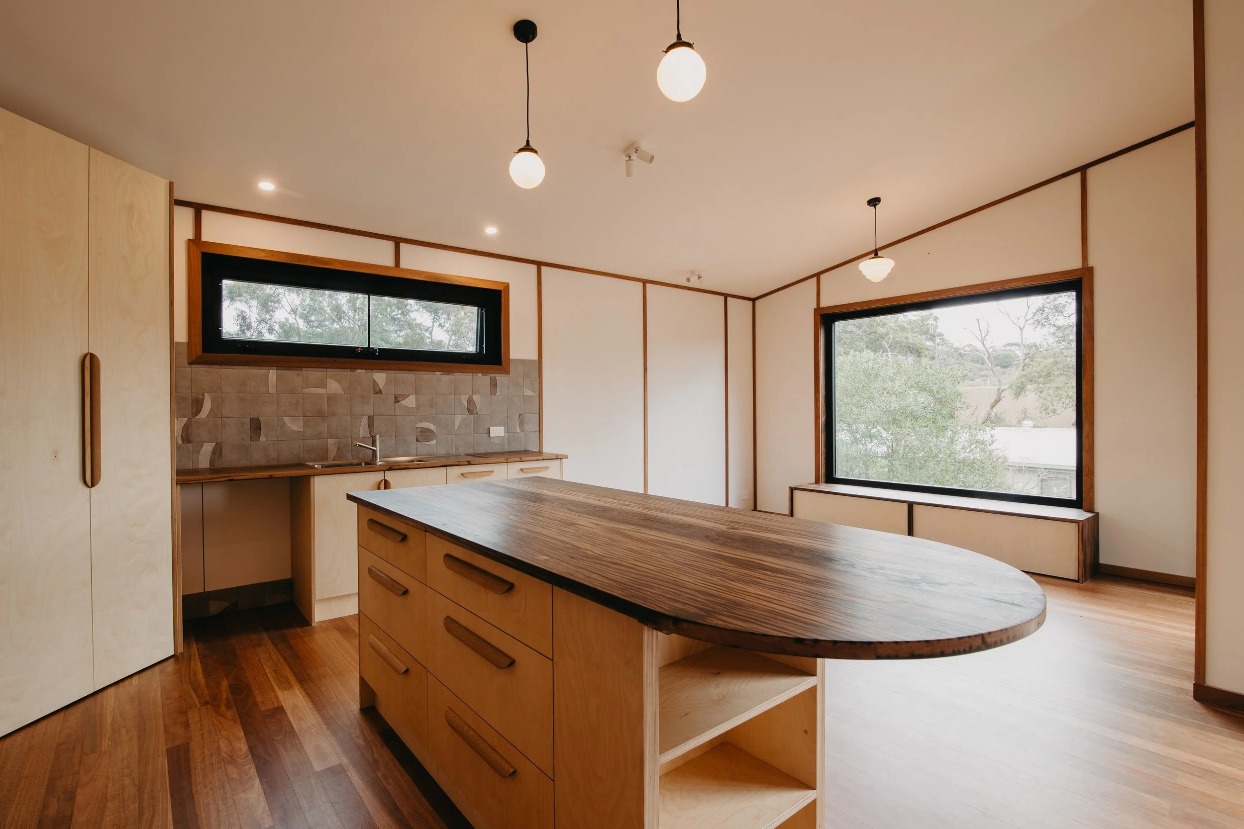 ECOSUREBUILDING6.jpg
