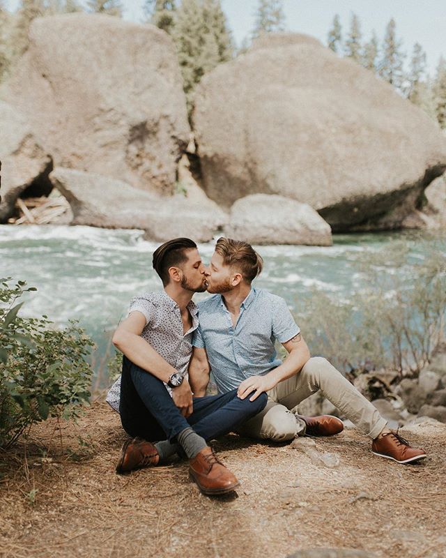 A destination wedding was exactly what I needed before I moved to Denver. I&rsquo;m so grateful I had the opportunity to photograph @nikoanthonyy and @carycraycray_ on their big day. This adventure out to Washington was a beautiful reminder that life