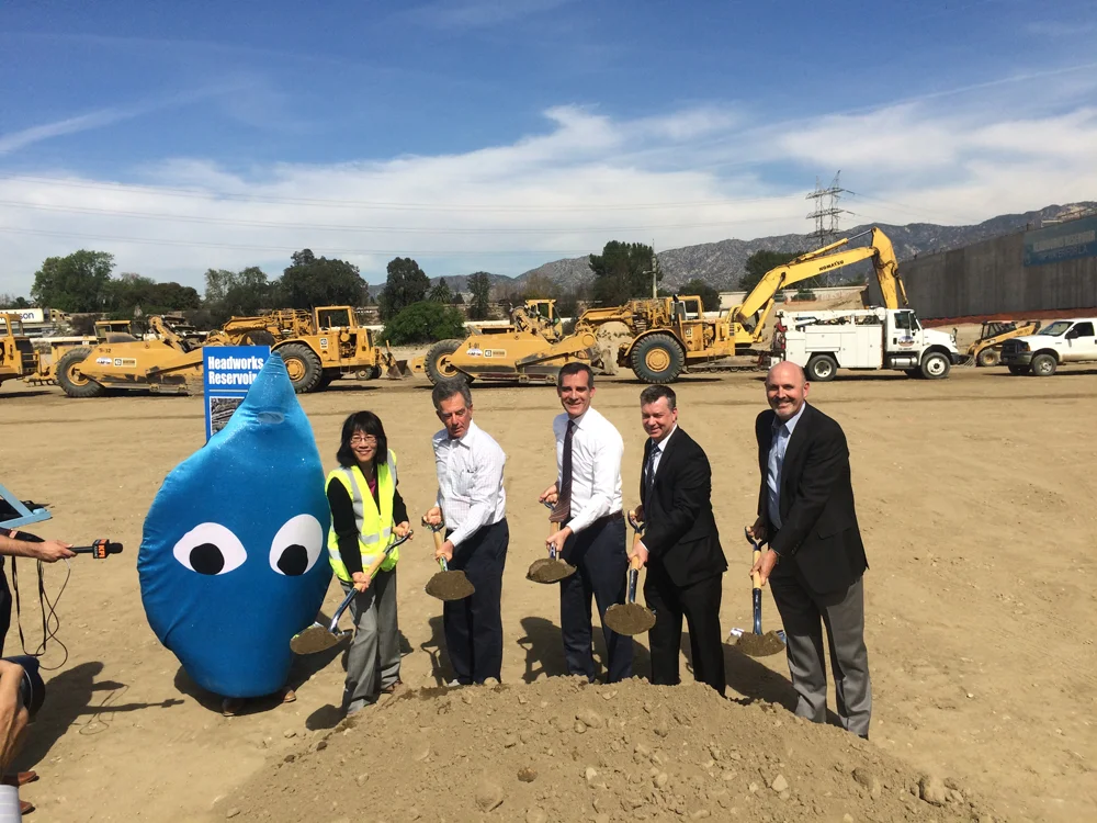 headwords groundbreaking_IMG_6395.JPG