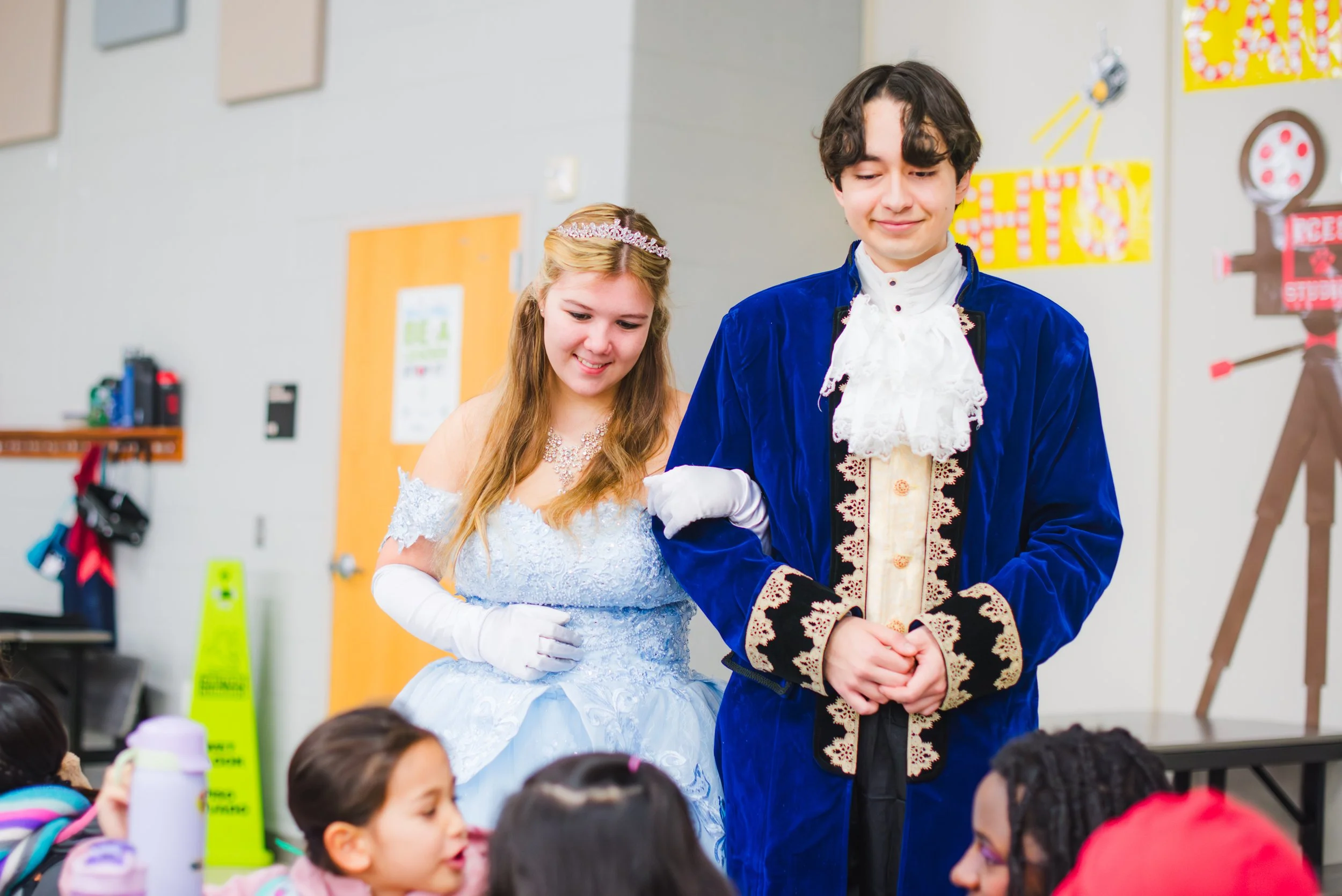 theatre-cinderella-peters-colony-es-16.JPG