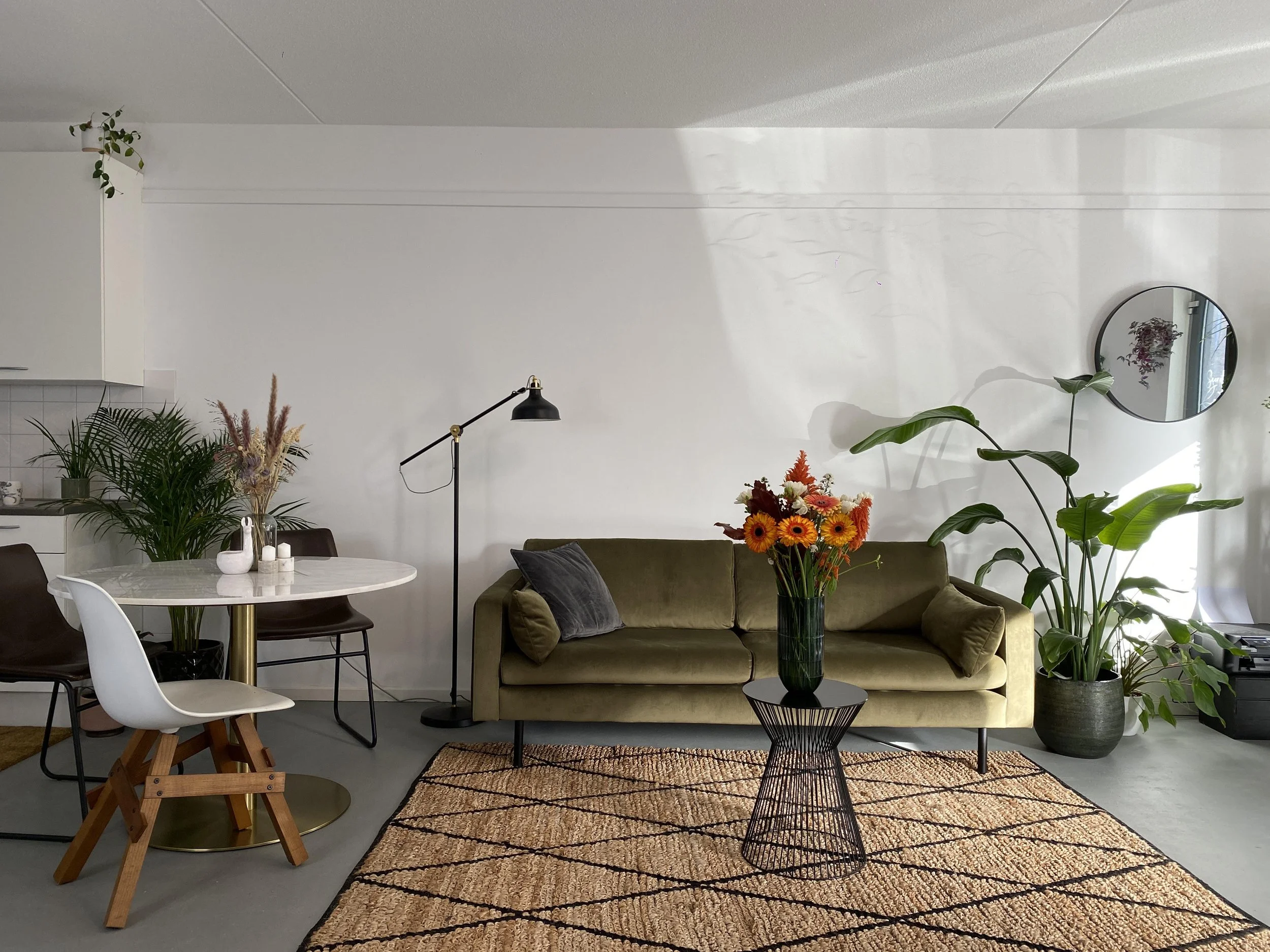 Waiting room of the Secret Garden Tattoo Studio