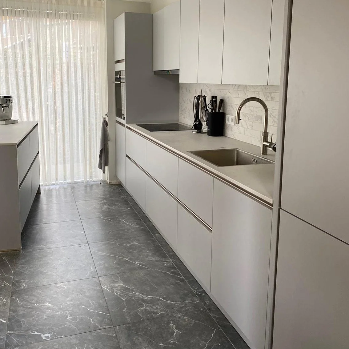 elegant-grey-kitchen.jpg